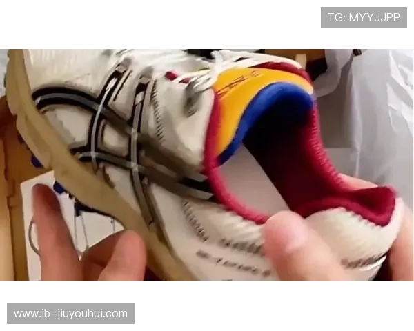 轻盈舒适极致体验 足球鞋为运动赋能 让每一步更加自由灵动